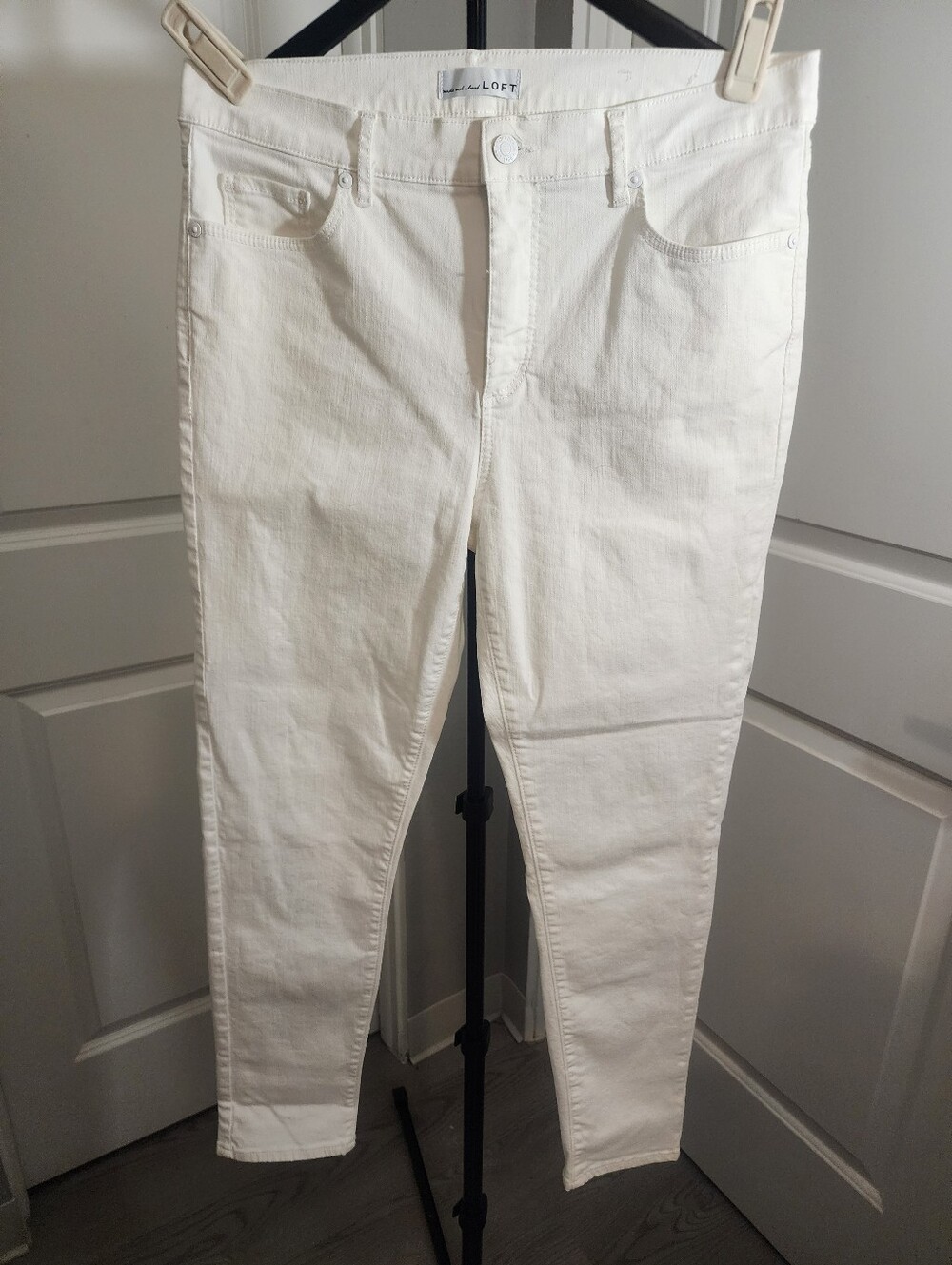 LOFT The Skinny White Jeans Stretch Denim Ankle Pants Size 29/8